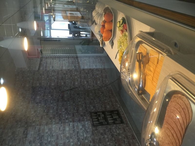 Dean Hamlet Hotel Saint Julian's Екстериор снимка