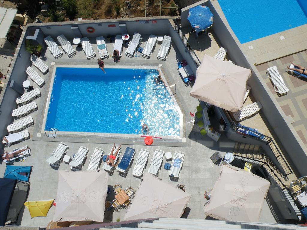 Dean Hamlet Hotel Saint Julian's Екстериор снимка