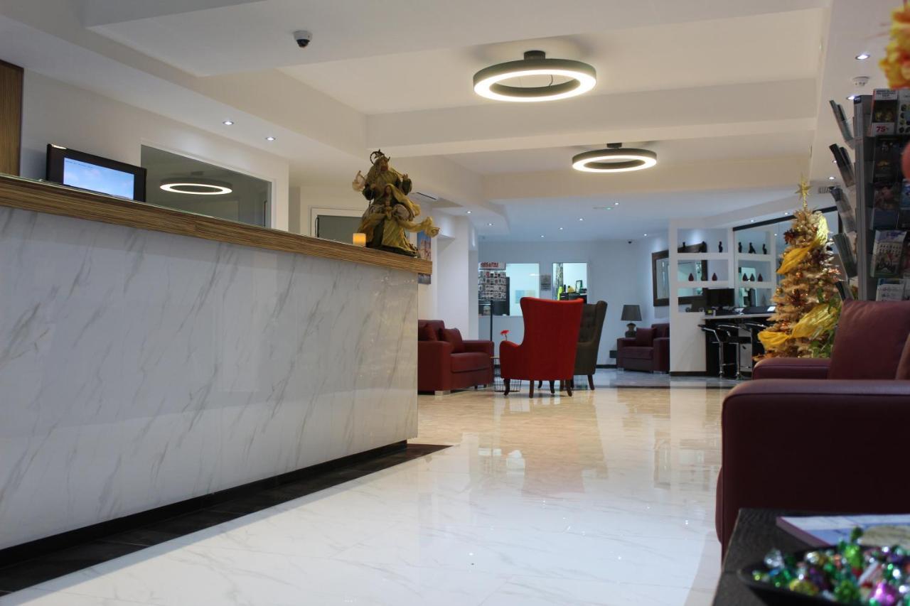 Dean Hamlet Hotel Saint Julian's Екстериор снимка