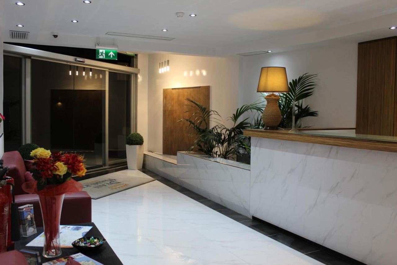 Dean Hamlet Hotel Saint Julian's Екстериор снимка